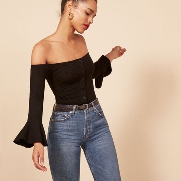 Reformation Tops - Reformation Teagan Off The Shoulder Top XS